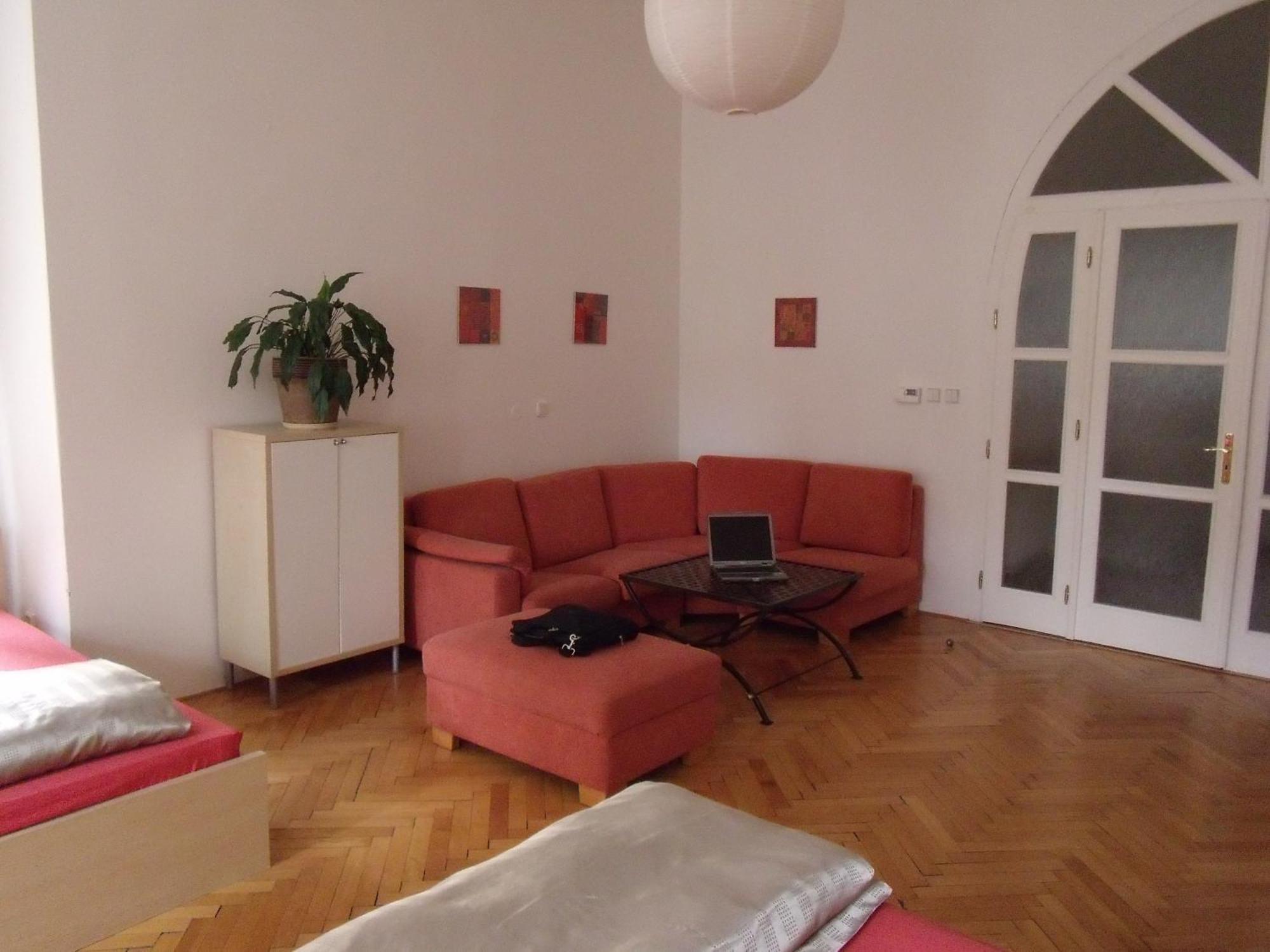 Apartments Tynska 7 Prague Exterior photo