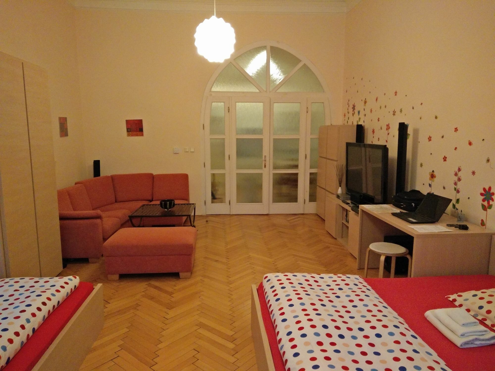 Apartments Tynska 7 Prague Exterior photo