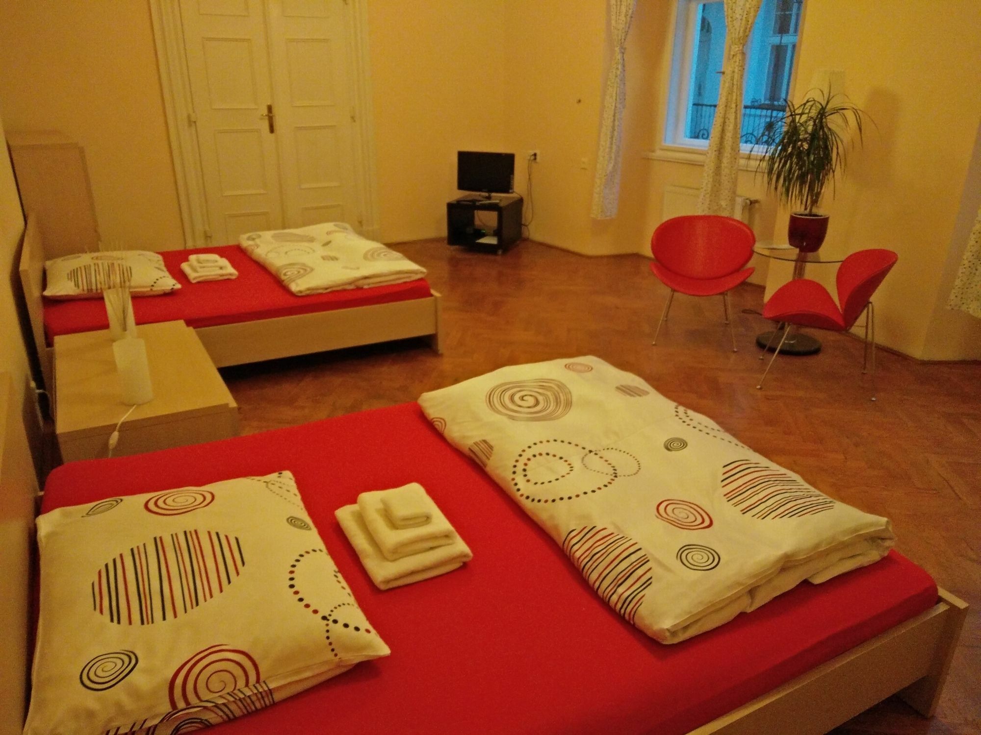 Apartments Tynska 7 Prague Exterior photo